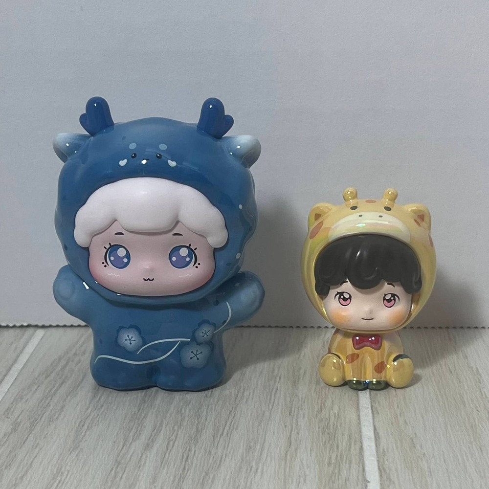 Lot of 2 Blind Box Figures Bao Bao Spring Outing Annabelle Milly Kindergarten